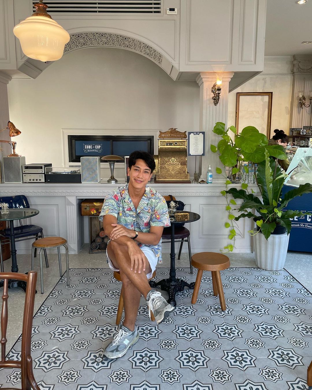 กอล์ฟ อนุวัฒน์ ได้เกรท วรินทรเป็นพี่เลี้ยง