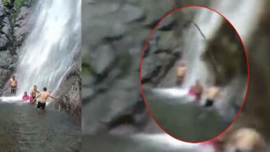 ดินถล่มทับนักท่องเที่ยว