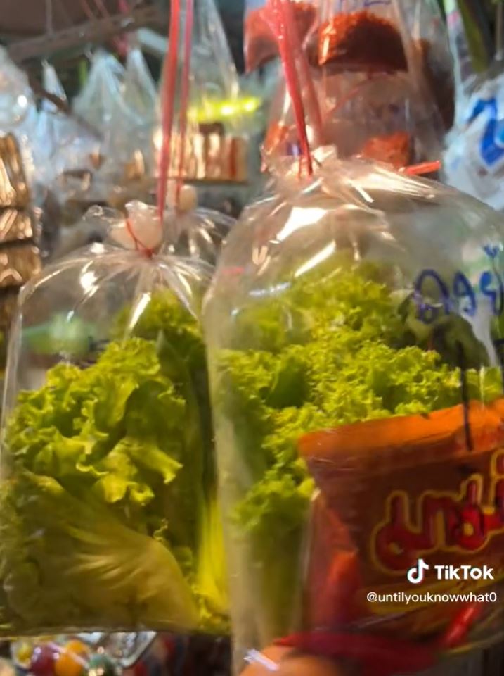 ถุงยังชีพยุคของแพง 15 บาท