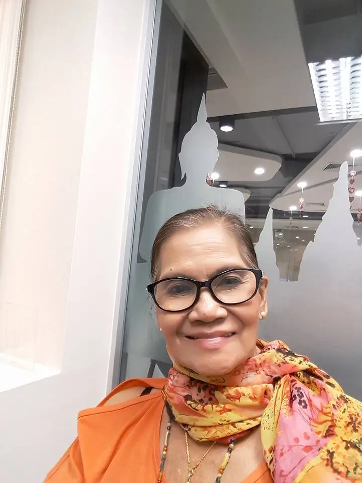 แฉดาราสาว