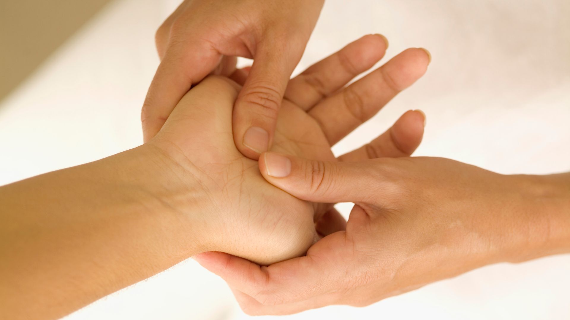 วิธีแก้สะอึก 2023