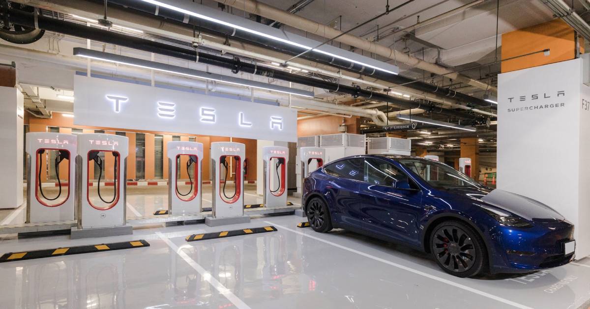 สถานีชาร์จรถไฟฟ้า tesla