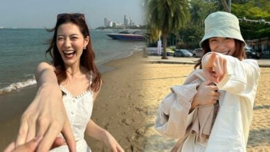 หมอฟรัง นรีกุล ชุดเดรสขาว