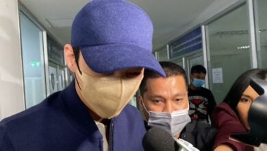 เบนซ์ เดม่อน ฝากขัง