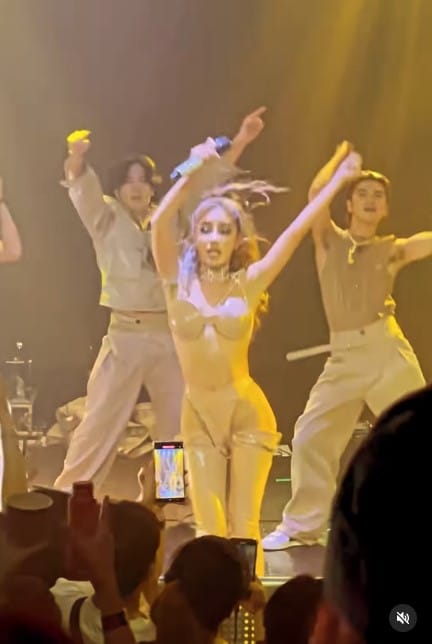 กระแต อาร์สยาม ชุดนู้ด