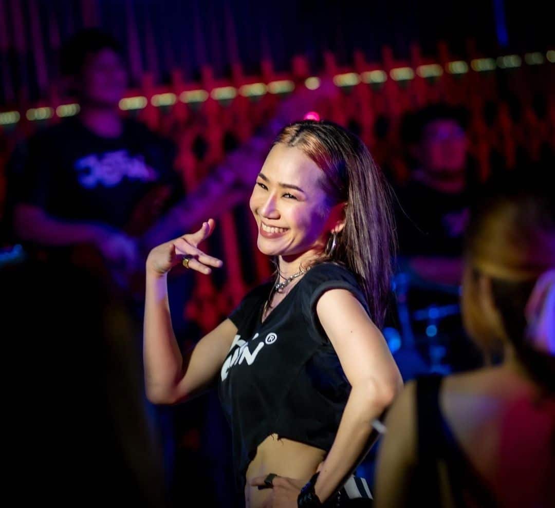 ครูหน่อง นักเต้น