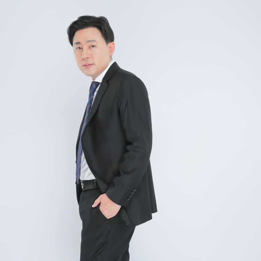 ประวัติ ทนายษิทรา เบี้ยบังเกิด