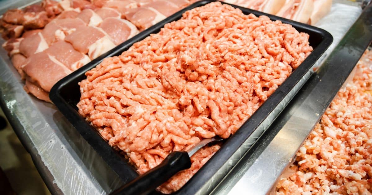 ฝันเห็นเนื้อหมูเต็มบ้าน