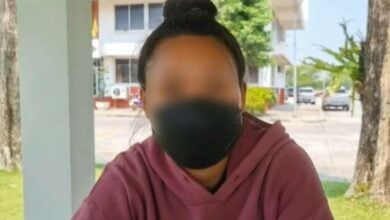 พลอย พ่อตายทิพย์