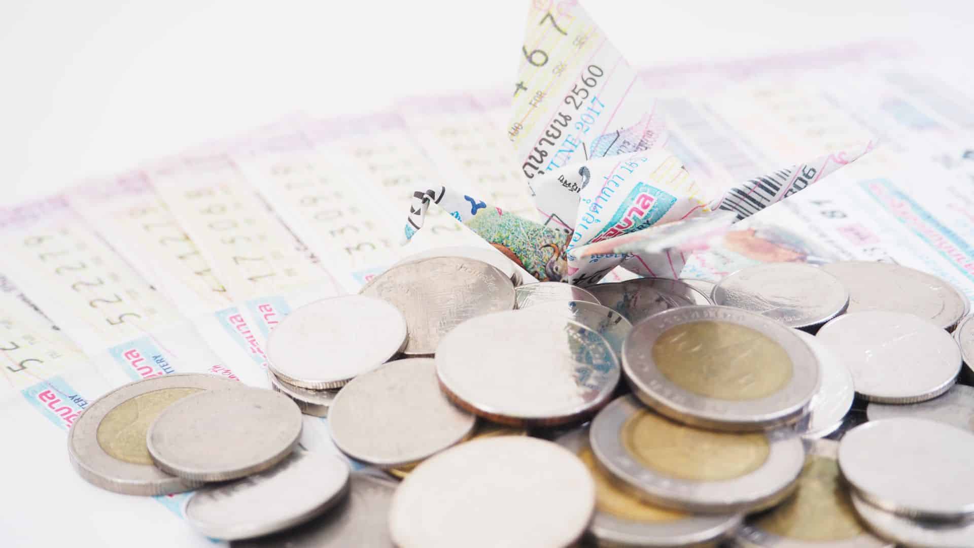 สถิติหวยออก 1 เมษายน ย้อนหลัง 20 ปี