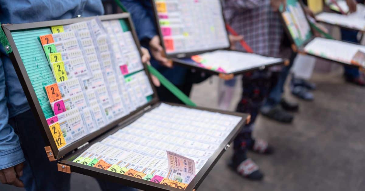 สถิติหวยออกวันเสาร์ 1 เมษายน 2566