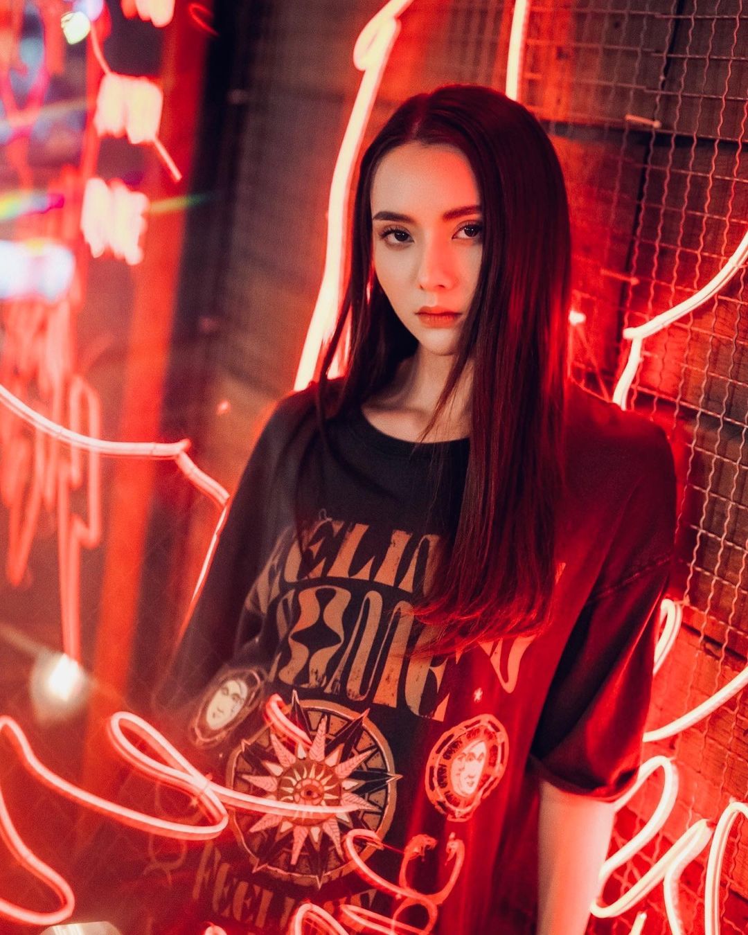 ส่องความสวย มุกดา นรินทร์รักษ์