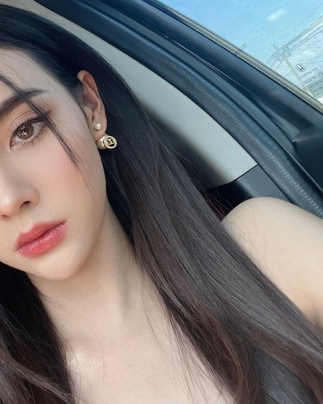 ส่องความสวย มุกดา นรินทร์รักษ์