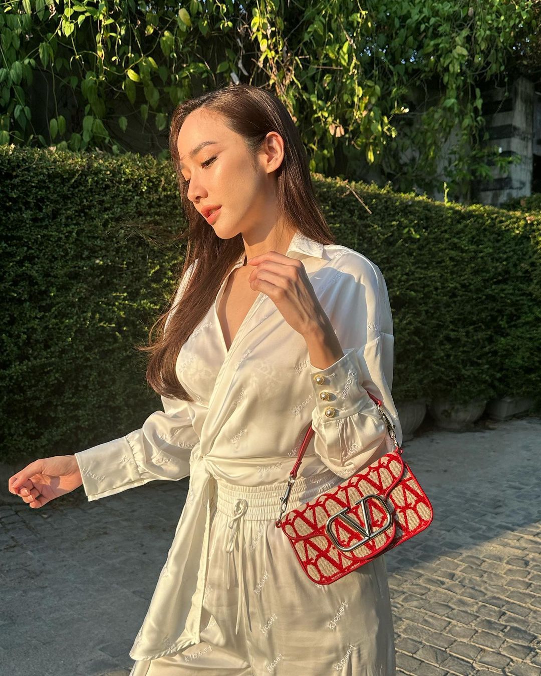 อั้ม พัชราภา ตัวจริงไม่เหมือนในรูป