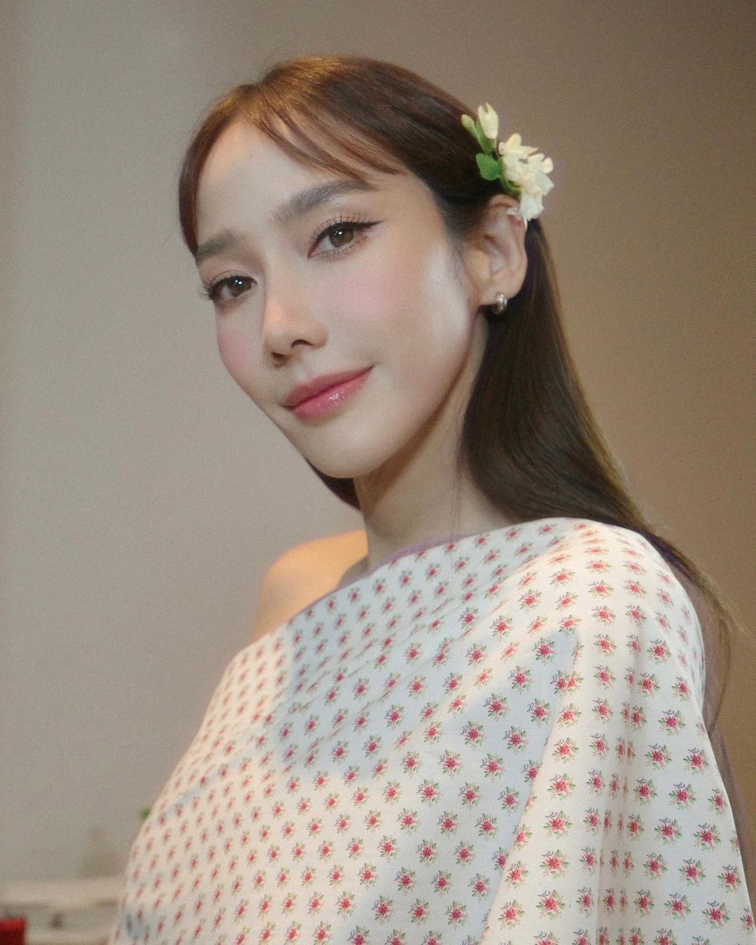 อั้ม พัชราภา ตัวจริงไม่เหมือนในรูป