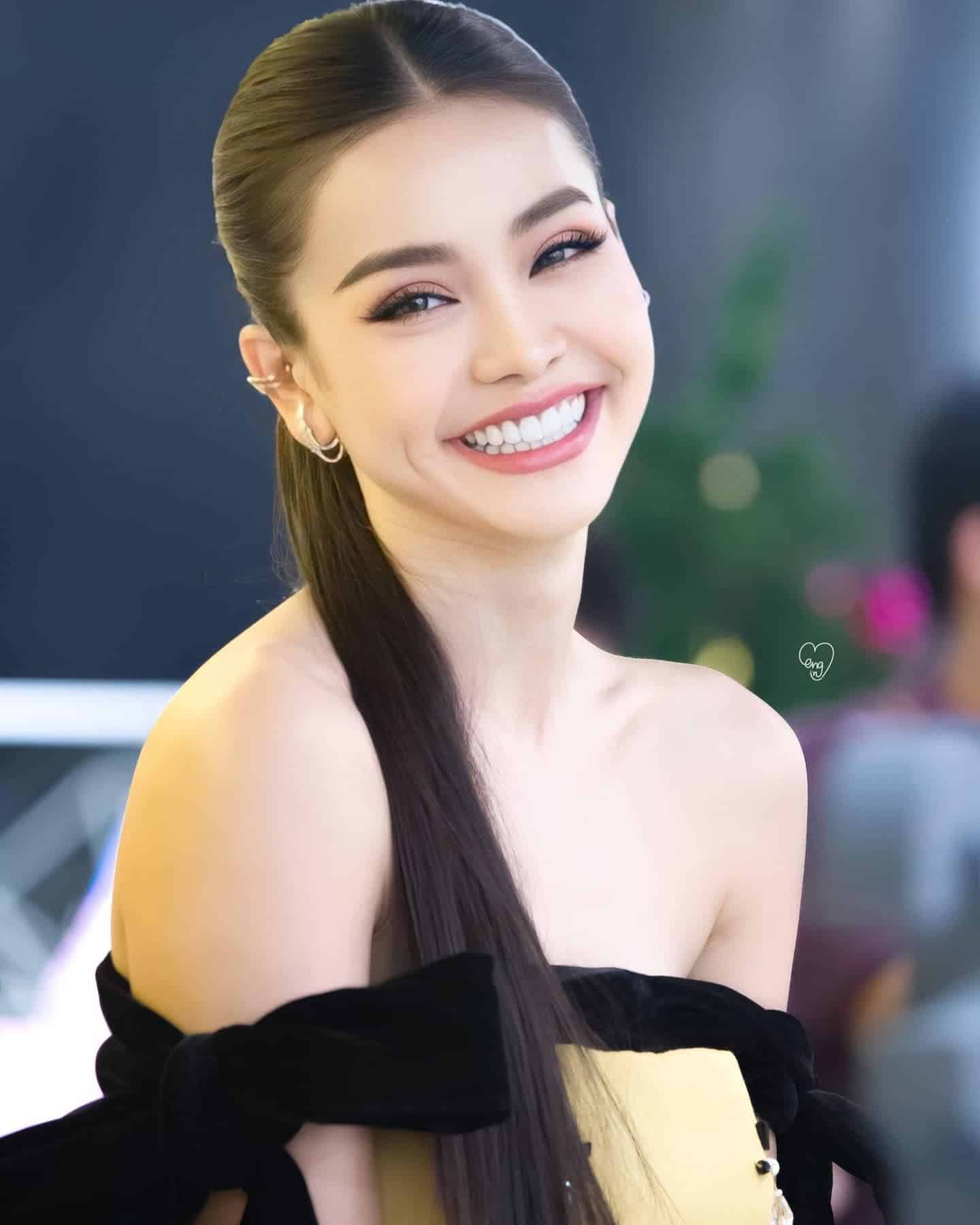 อิงฟ้า tiktok หมื่นล้าน