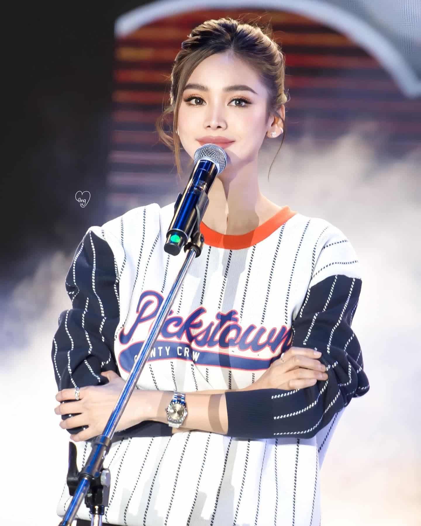 อิงฟ้า tiktok หมื่นล้าน