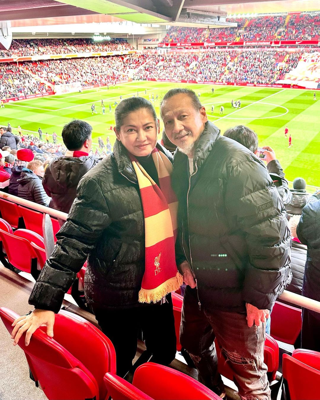 อ๊อฟ พงษ์พัฒน์