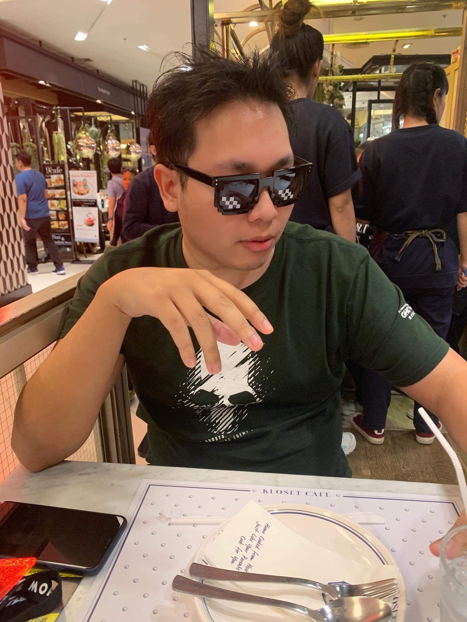 เบย์ ริฟเฟอร์ โพสต์ตัดเพื่อน