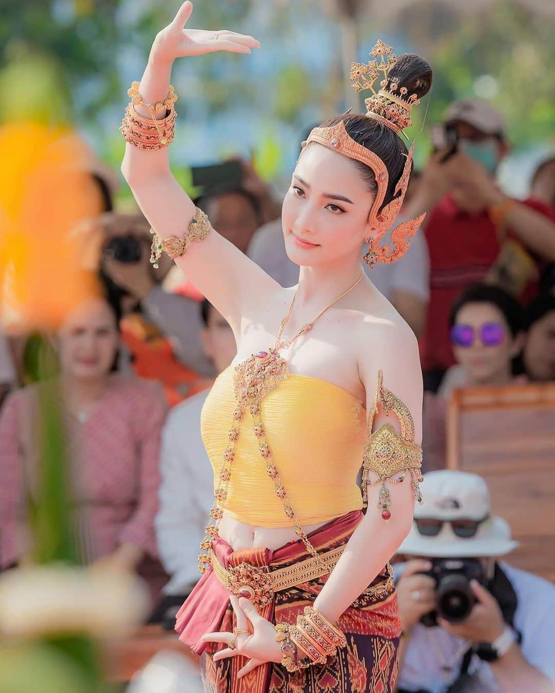 เลขธูป แต้ว ณฐพร 1 เมษายน 2566