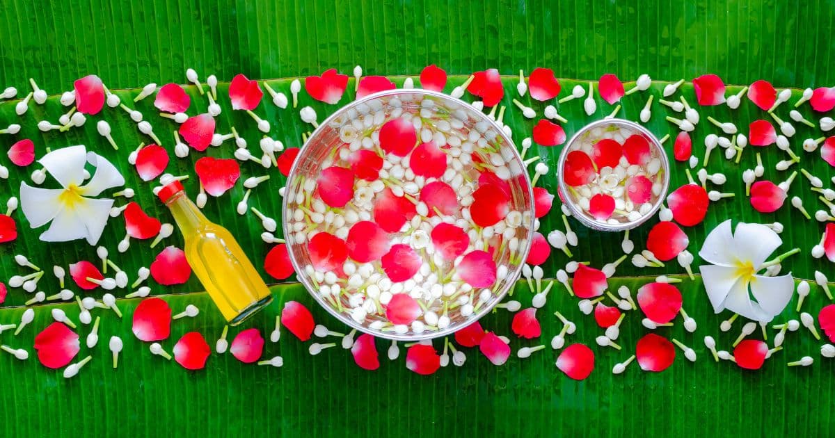 รดน้ำดำหัวผู้ใหญ่ บทขอขมา