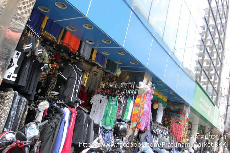 ปักหมุดแหล่งซื้อ 'เสื้อลายดอก' สวยเก๋ใส่ได้ทั้งหญิง-ชาย รับสงกรานต์ 2566 |  Thaiger ข่าวไทย