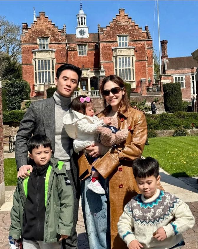 ครอบครัวชมพู่ อารียา