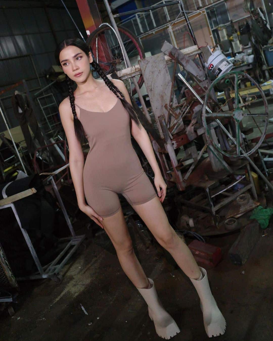 จีน่า อวดชุดว่ายน้ำ