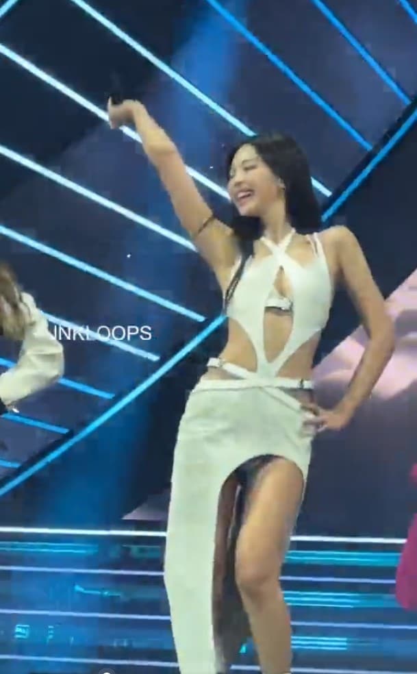 ชุดเจนนี่ในงานโคเชลล่า