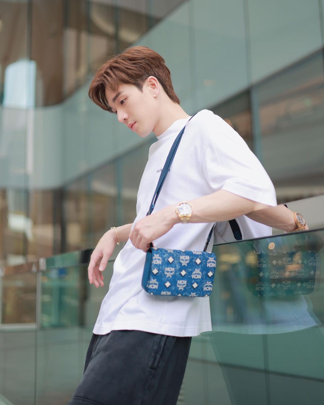 ประวัติ ตงตง กฤษกร