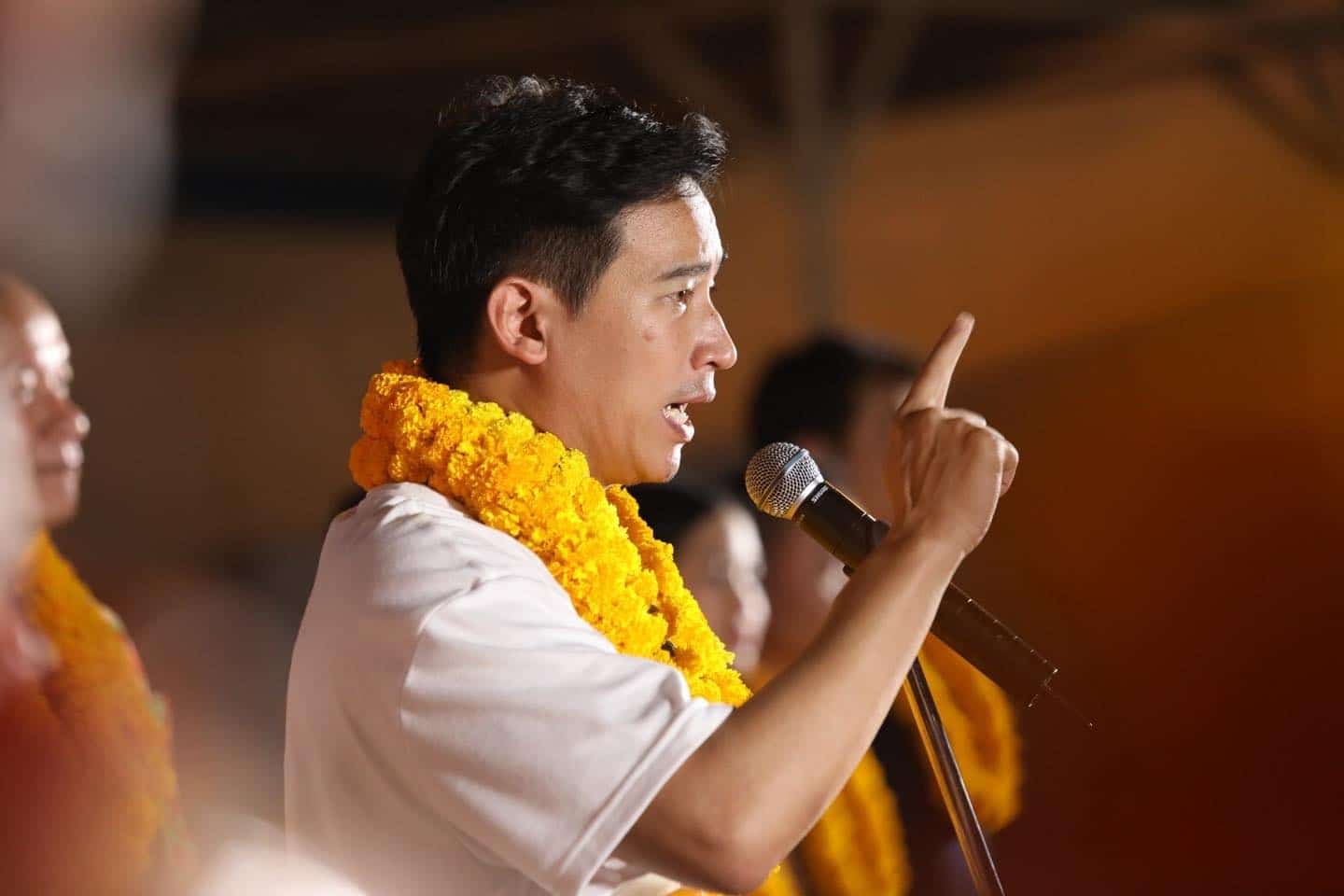 ประวัติ ทิม พิธา