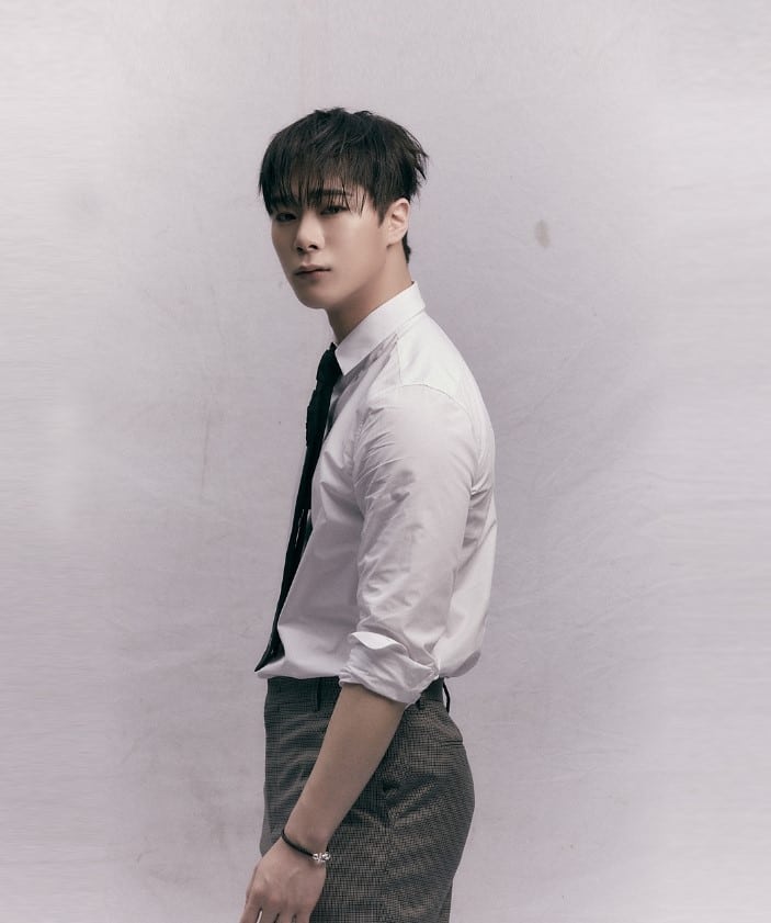 ประวัติ มุนบิน astro