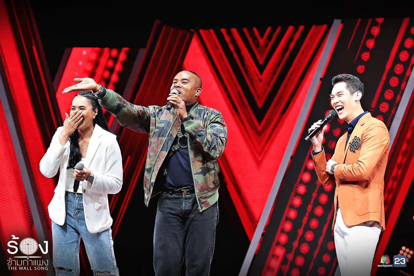 รัศมีแข อรอุมา ร้องข้ามกำแพง