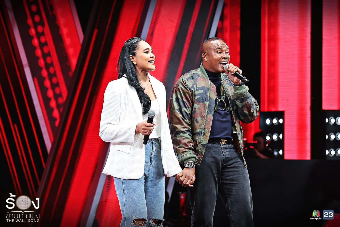 รัศมีแข อรอุมา ร้องข้ามกำแพง