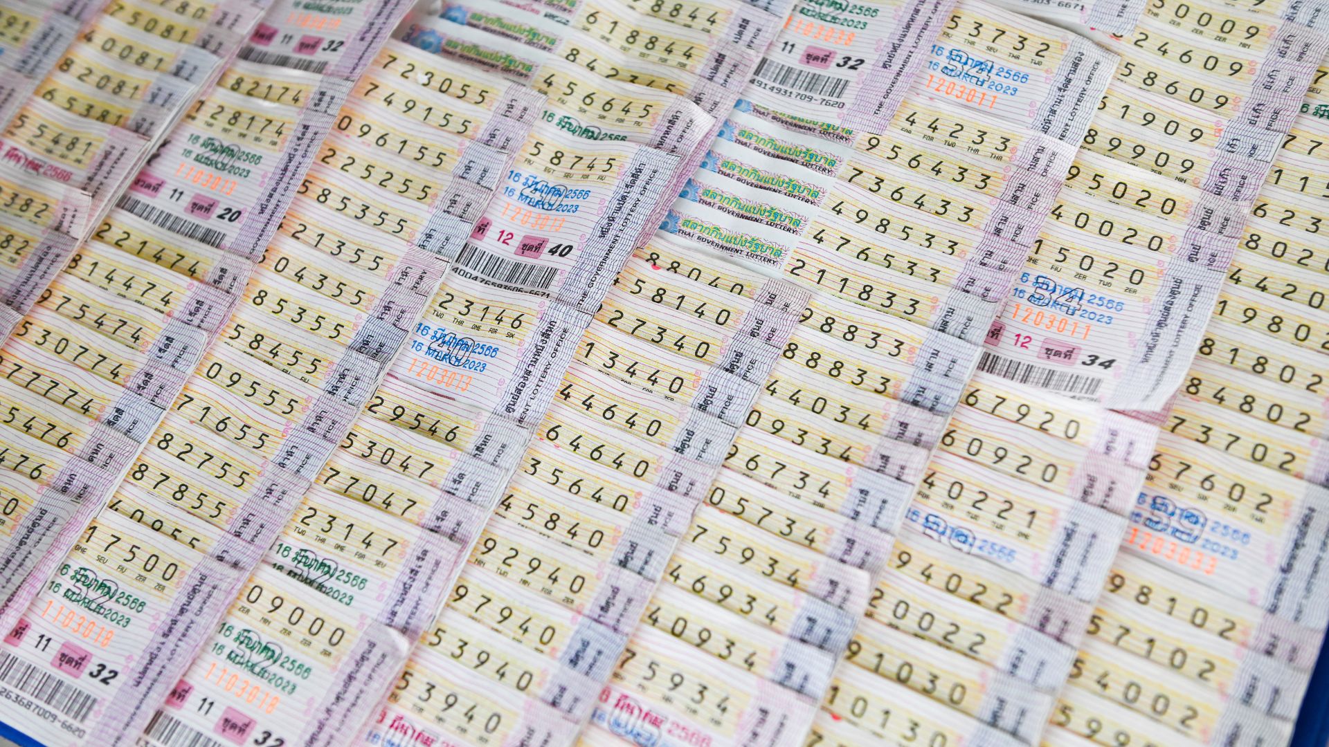 สถิติหวยออก 16 เมษายน ย้อนหลัง 20 ปี