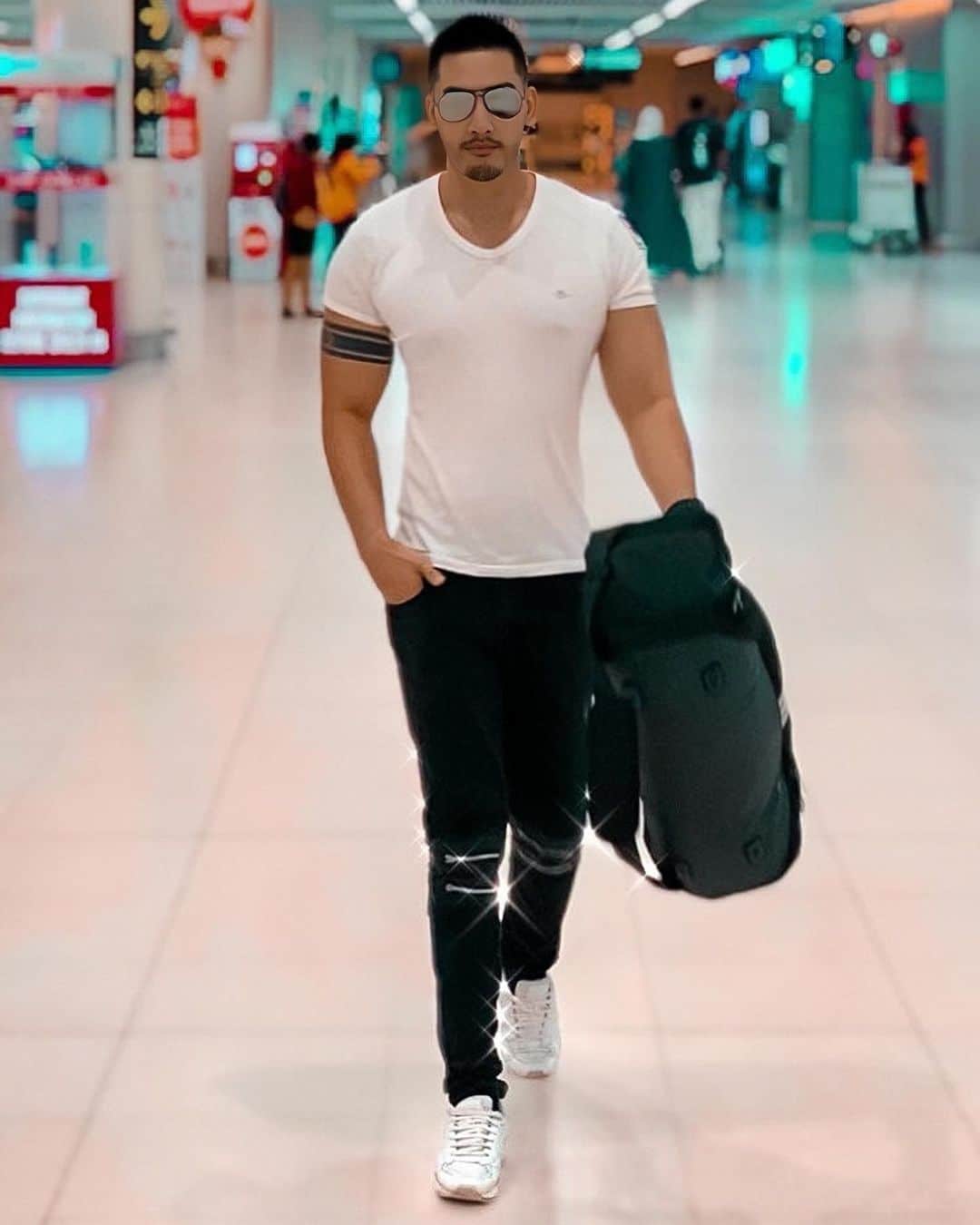 คู่รักแต่งงาน