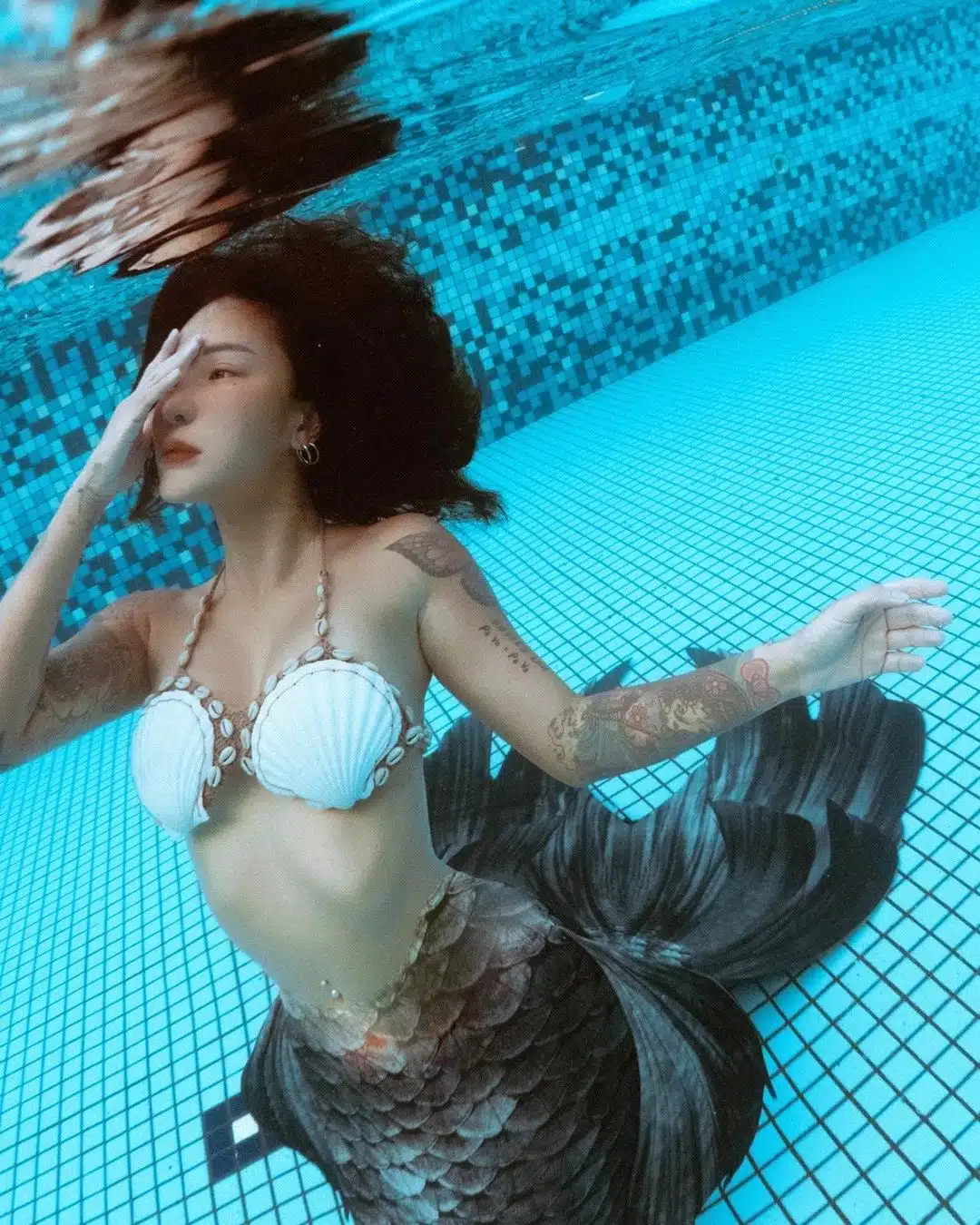 เปิดประวัติ นาน่า เหลียง