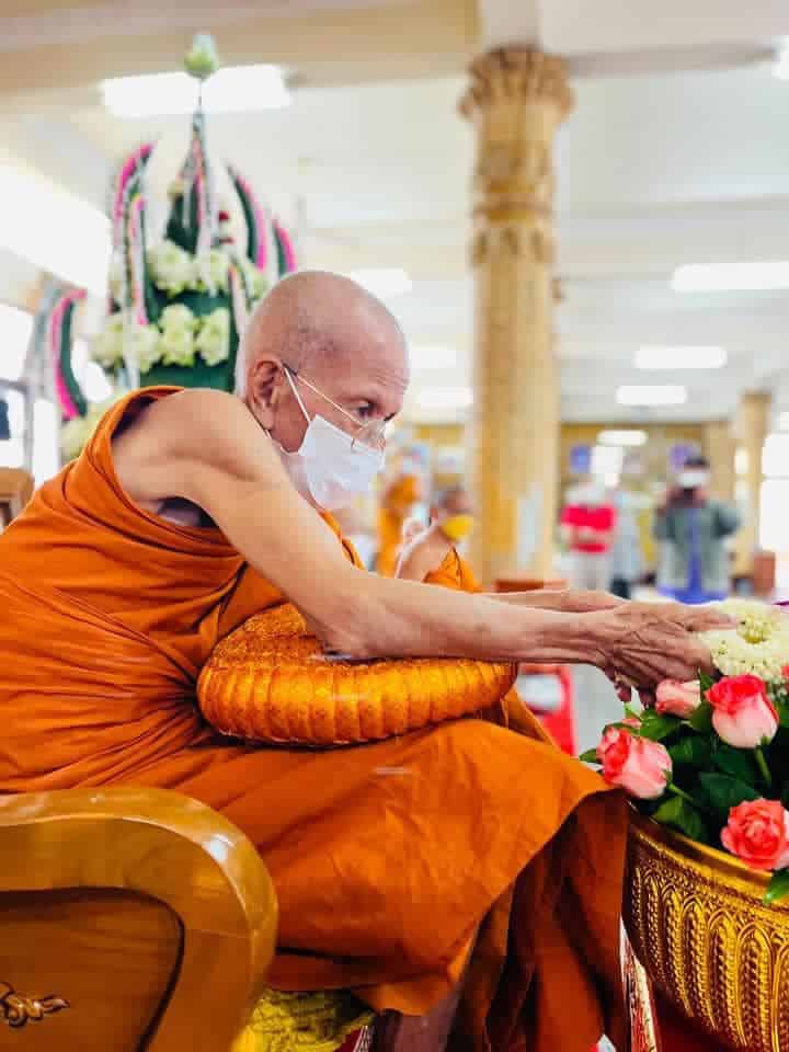 เลขมงคล หลวงพ่อจอย