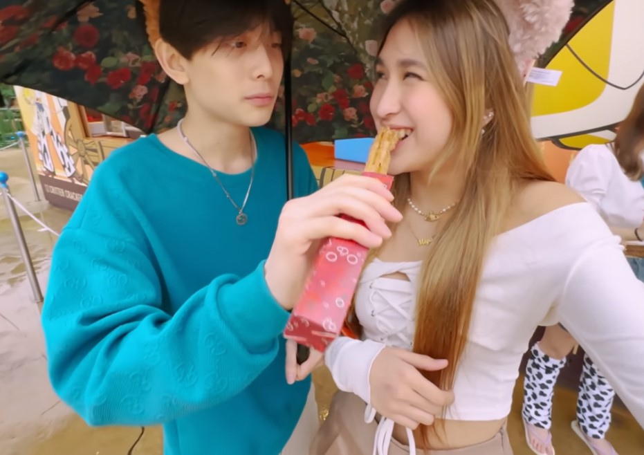 อชิ มีย่า เที่ยวด้วยกัน