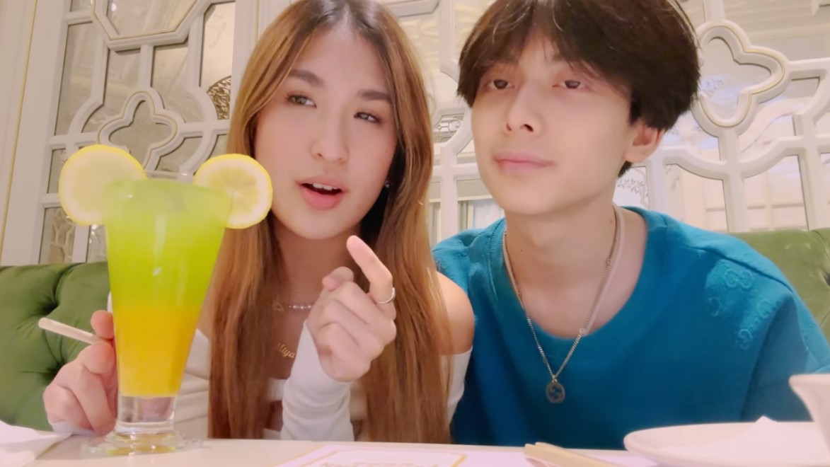 อชิมีย่า ลูกพีททองเจือ