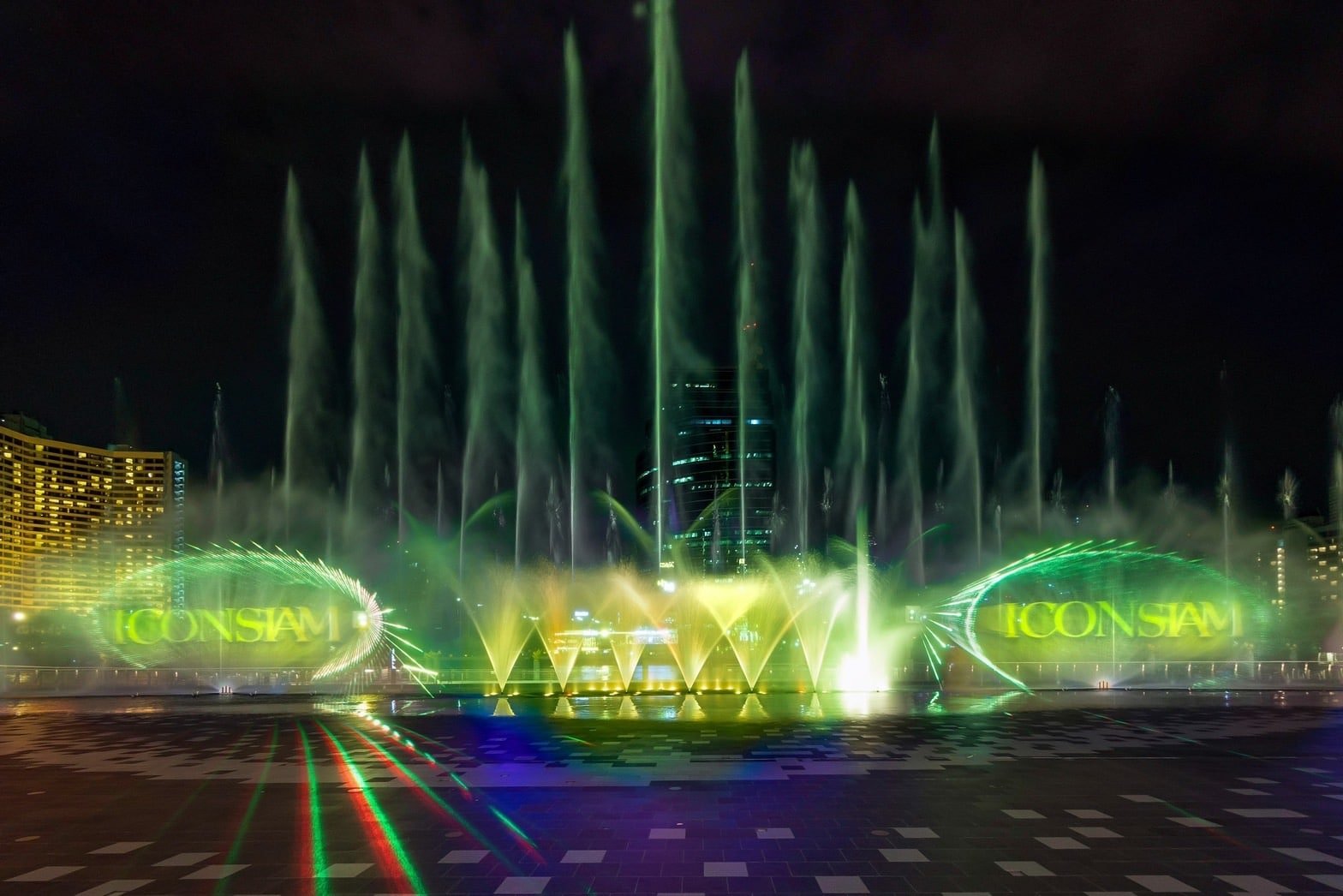 the ICONIC Multimedia Water Features (3)