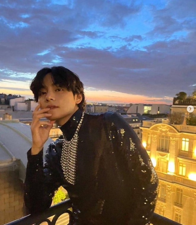 ค่าย ตอบข่าวเดท เจนนี่ - วี