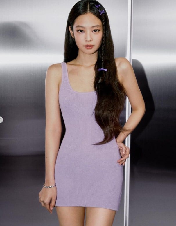 ค่าย ตอบข่าวเดท เจนนี่ - วี