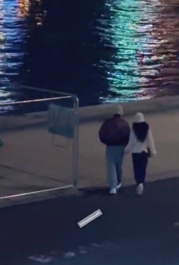 ค่าย ตอบข่าวเดท เจนนี่ - วี