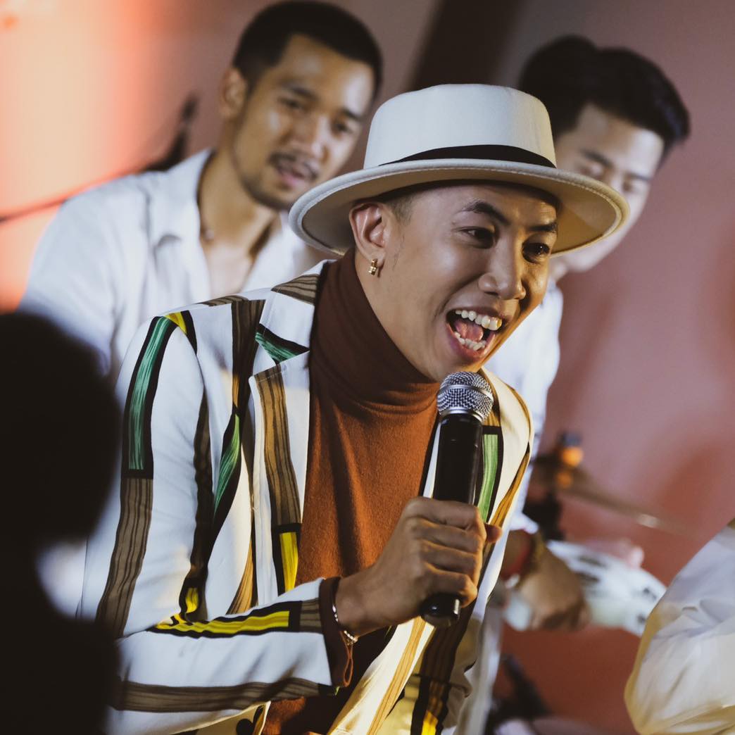 นาย เดอะคอมเมเดี้ยน แจ้งความ