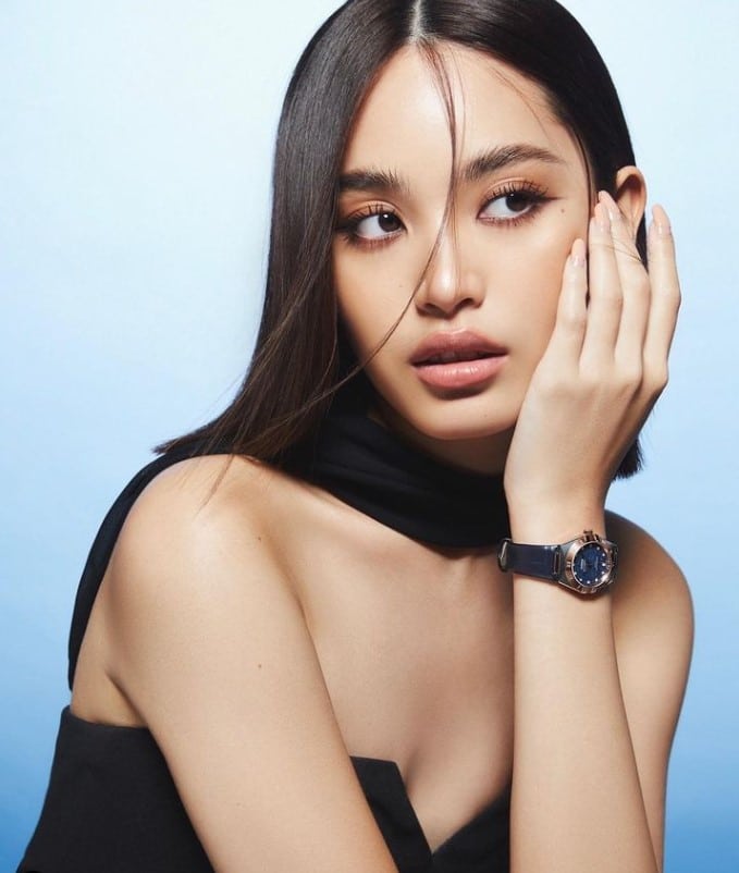 ประวัติ ฟ้า ยงวรี