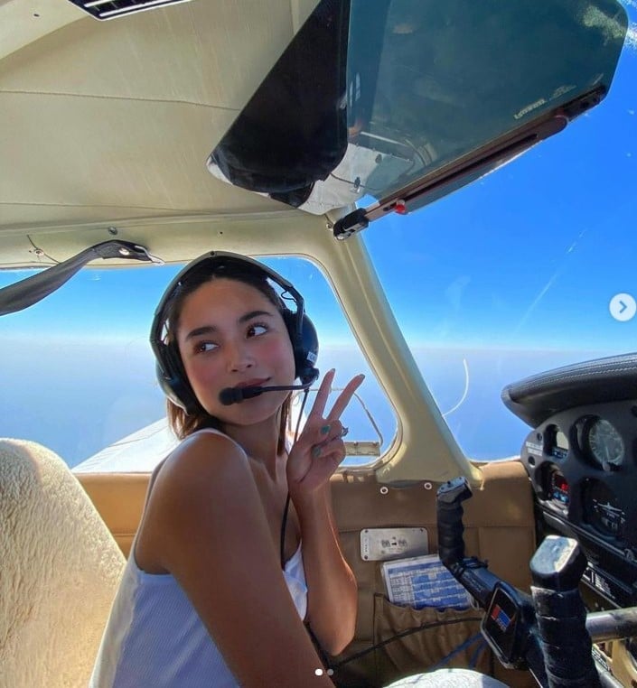 ประวัติ ฟ้า ยงวรี