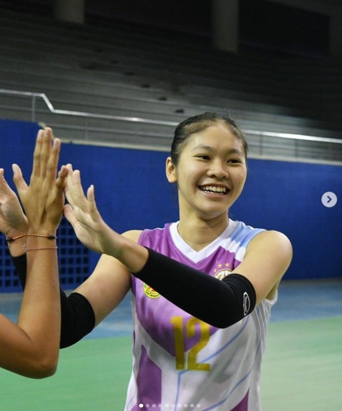 ประวัติ เฟิร์น วริศรา สีทาเลิศ