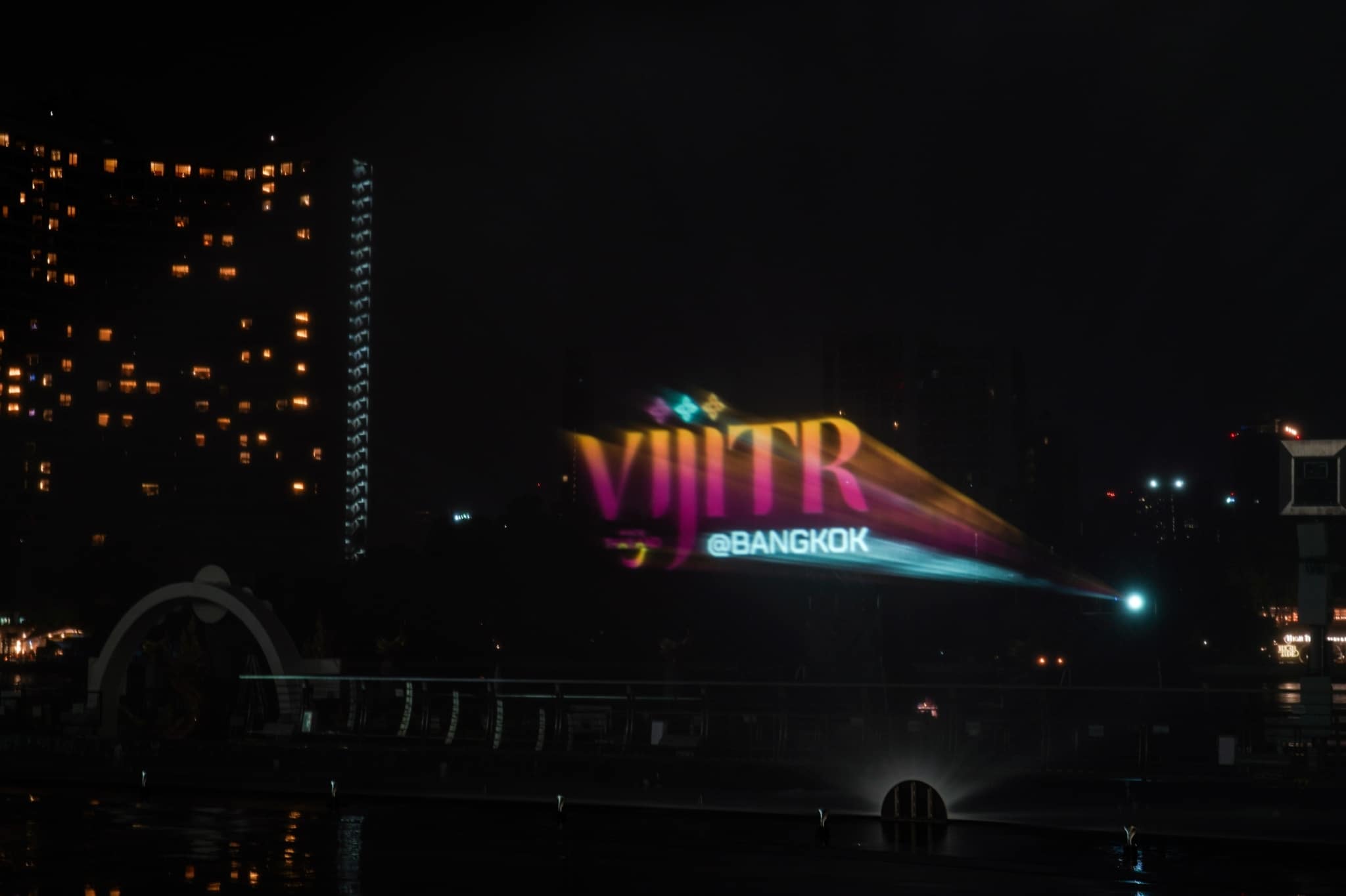 วิจิตร 5 ภาค (กรุงเทพมหานคร) @ICONSIAM (1)