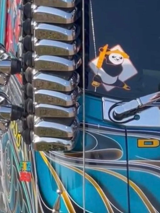 สติ๊กเกอร์ส่วยกังฟูแพนด้า